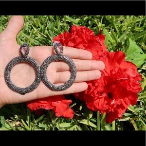 Daphne Earrings (Grayish & Silver Tones)🖤